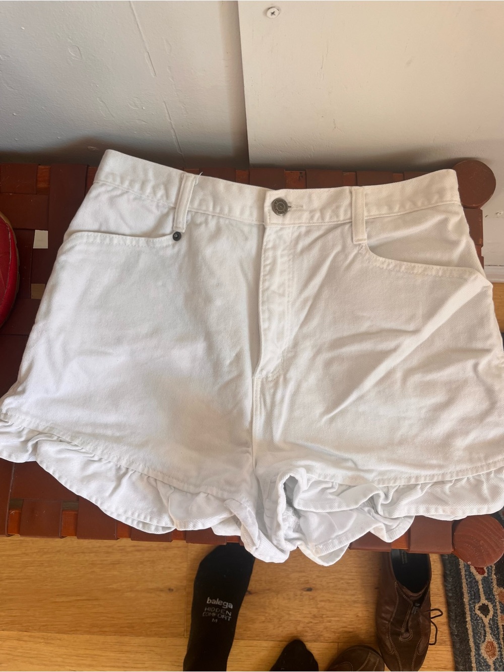 Vintage White Women’s Ruffle Hem Denim Shorts